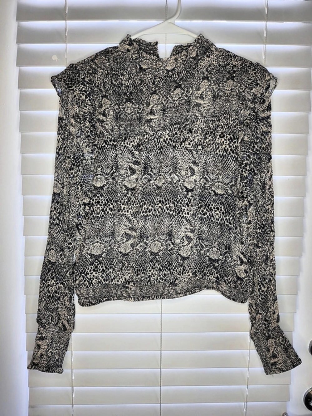 Free People Roma Blouse Snake Print Smocked Mock Neck Ruffle Top Size M EUC